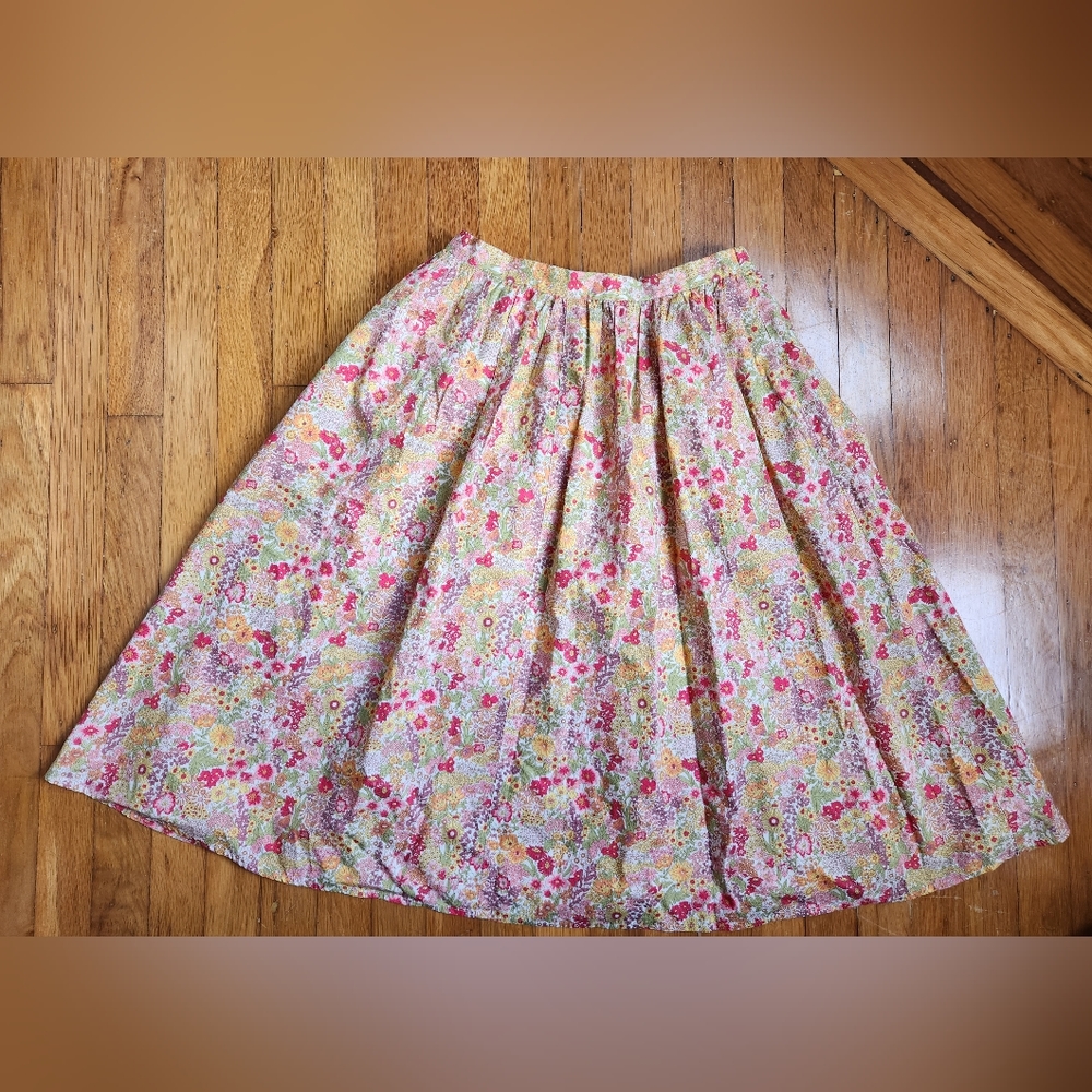 Vintage lined floral skirt with pockets